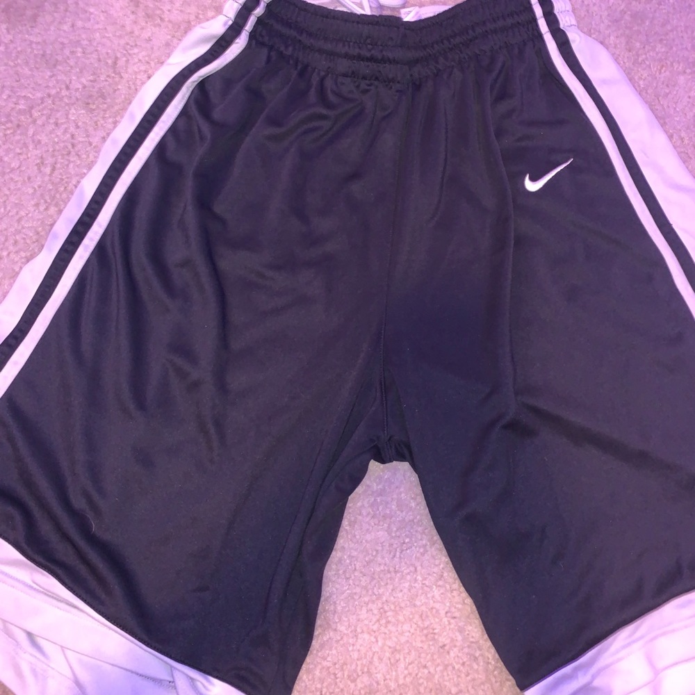 Black nike basketball shorts